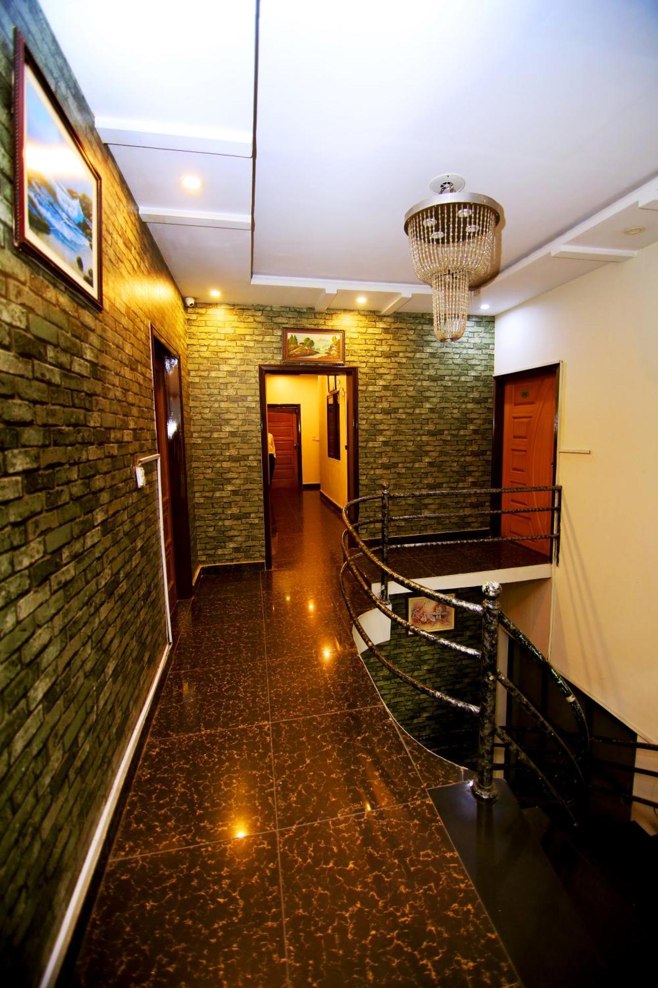 Premier Inn Mall Lahore Exterior foto