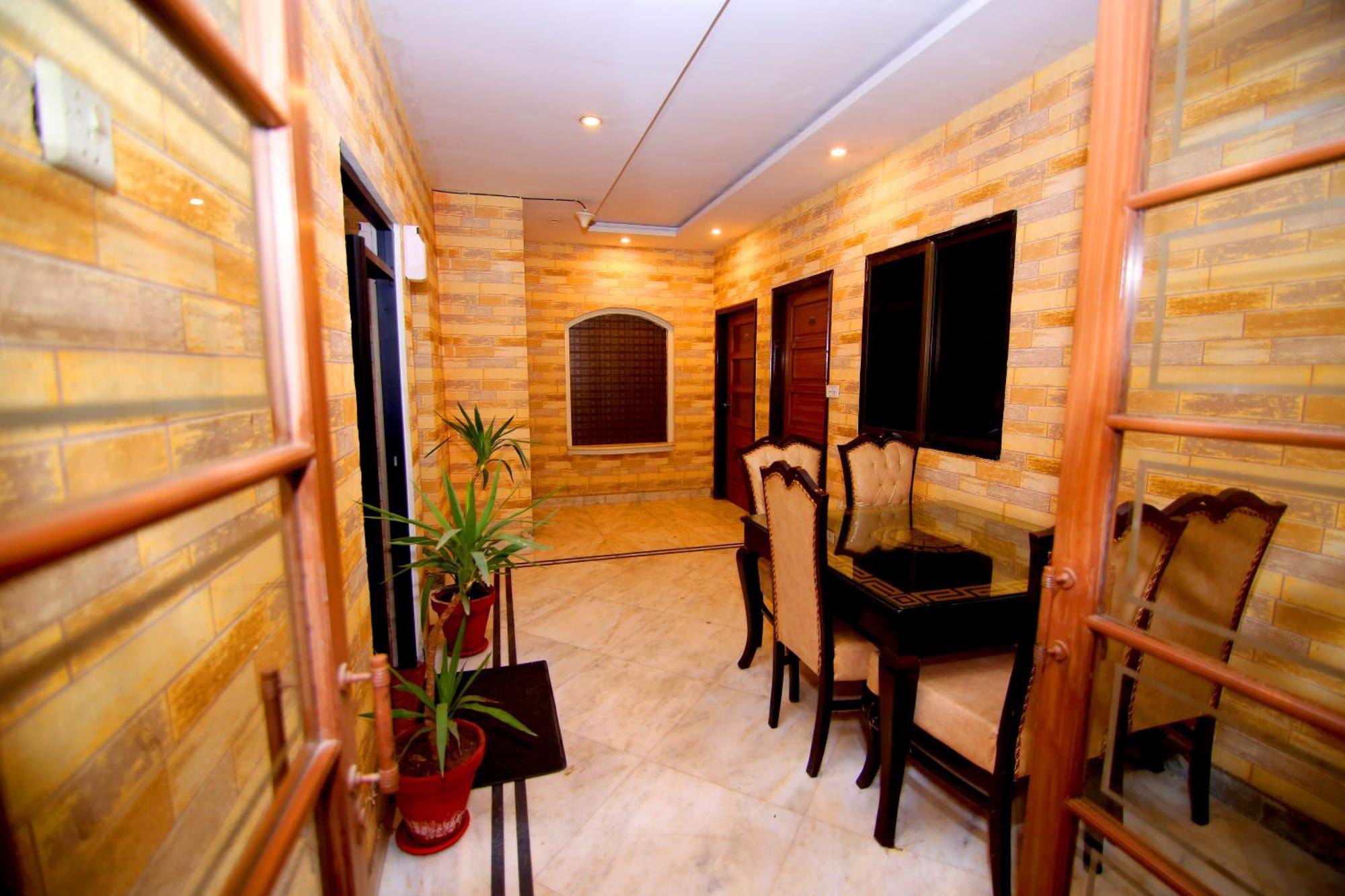 Premier Inn Mall Lahore Exterior foto