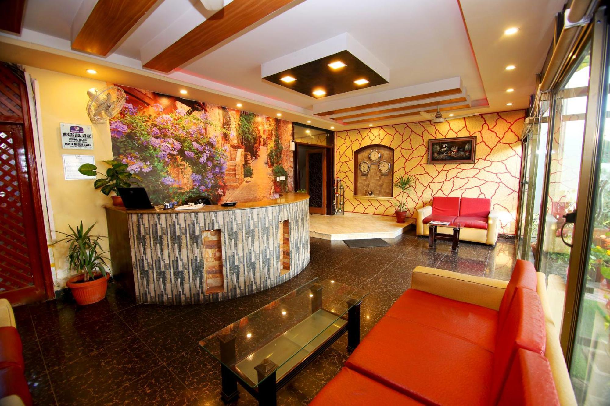 Premier Inn Mall Lahore Exterior foto